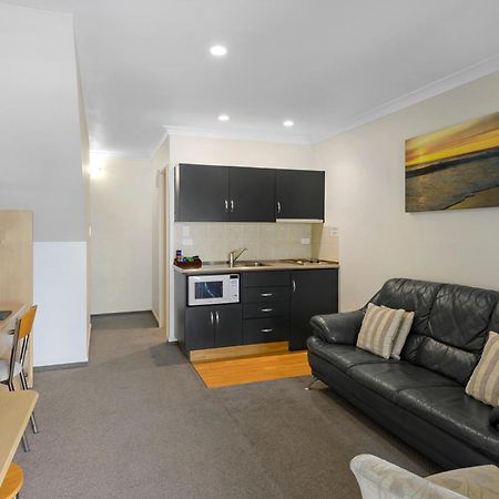 Colombo In The City Christchurch Exterior foto A typical apartment at the hotel
