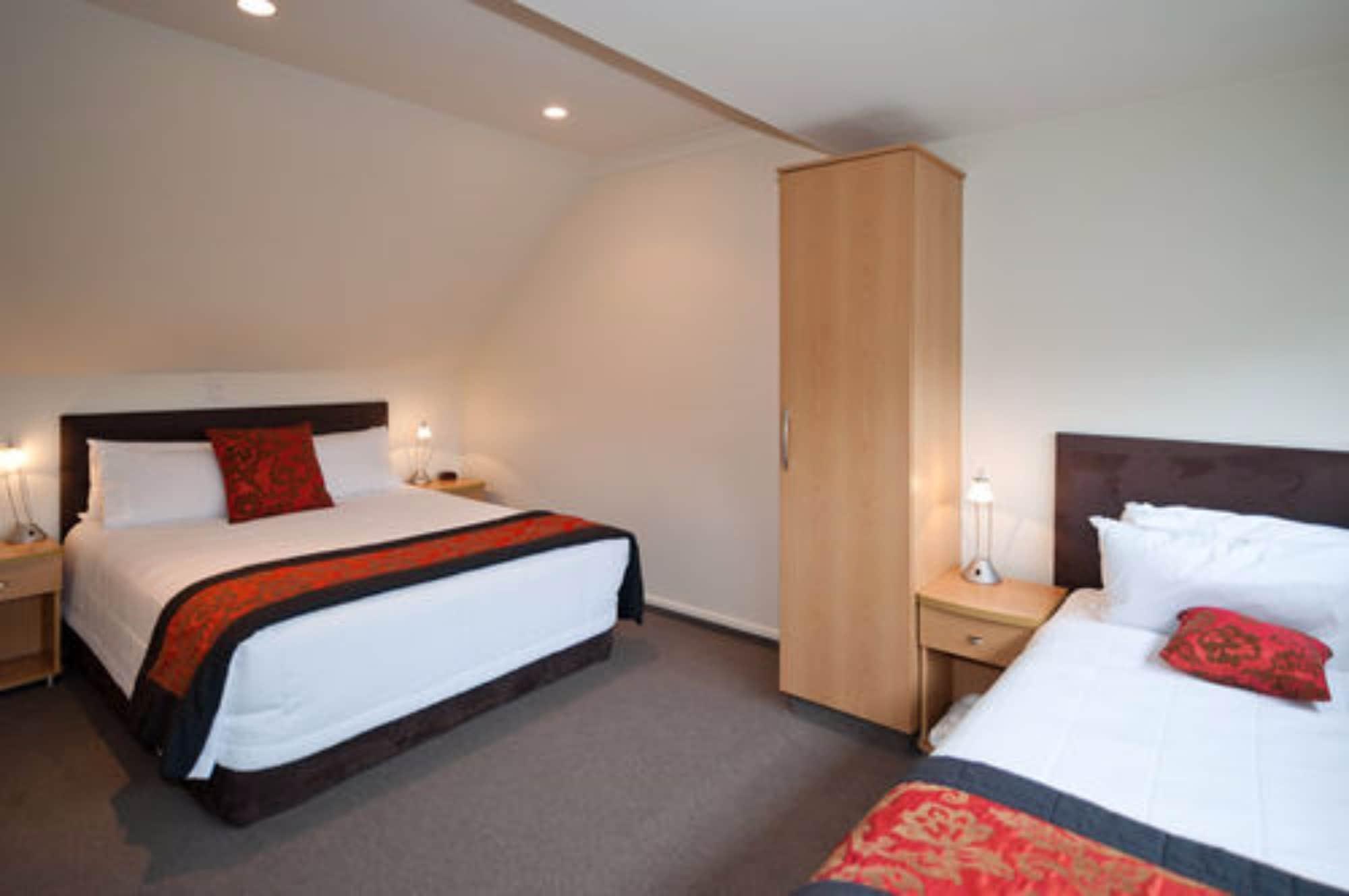 Colombo In The City Christchurch Exterior foto A typical hotel room