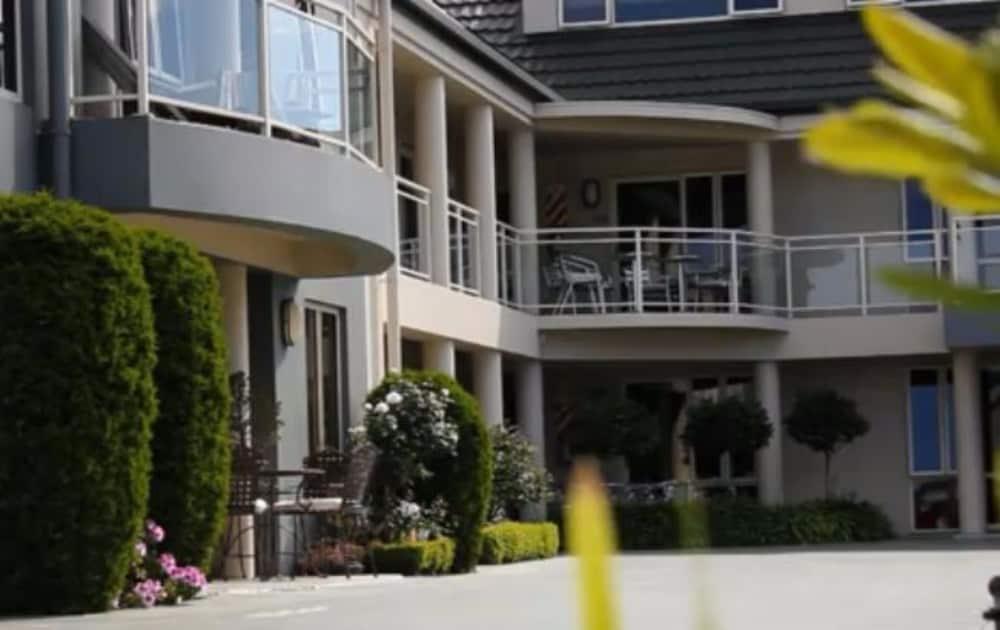 Colombo In The City Christchurch Exterior foto The exterior of the house