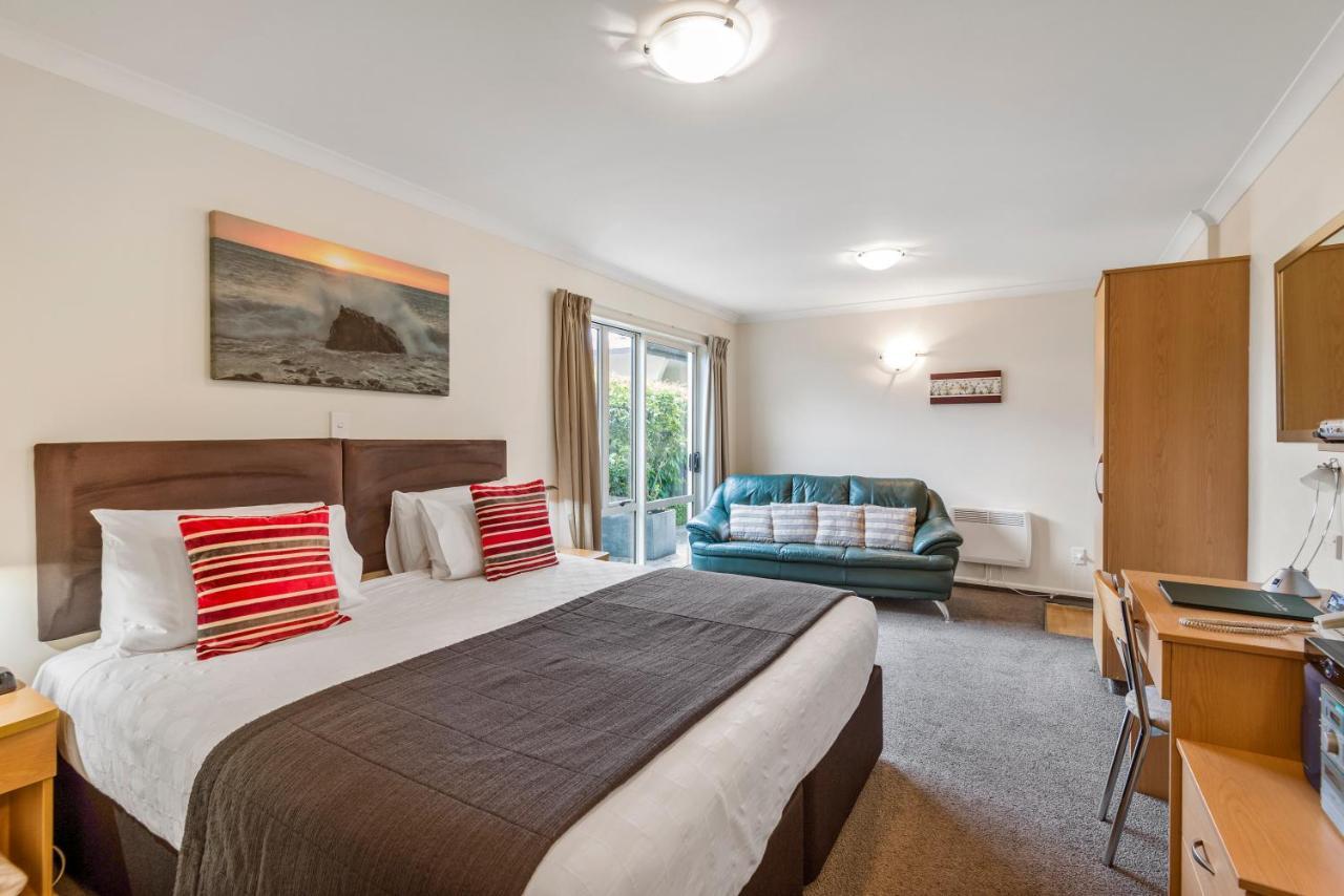 Colombo In The City Christchurch Exterior foto A typical bedroom at the hotel