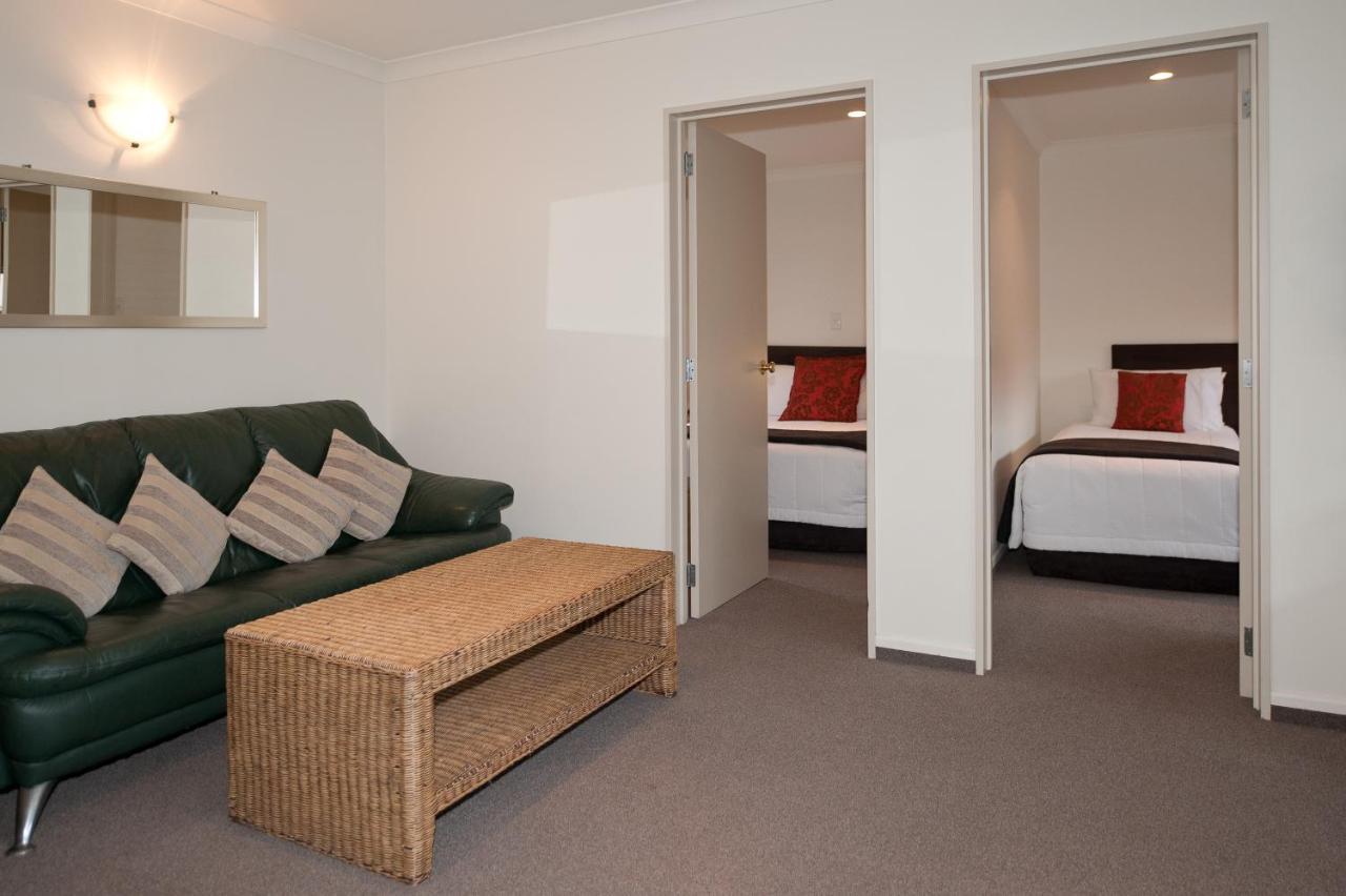 Colombo In The City Christchurch Exterior foto A typical two bedroom apartment
