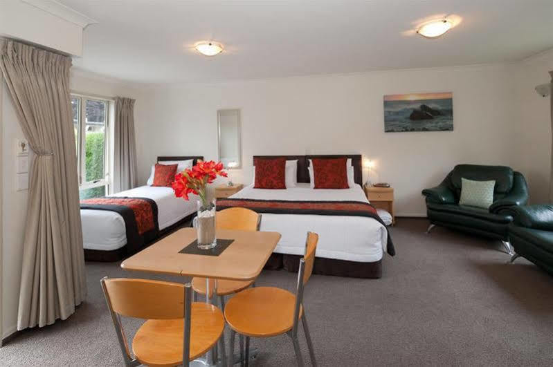 Colombo In The City Christchurch Exterior foto A typical studio apartment